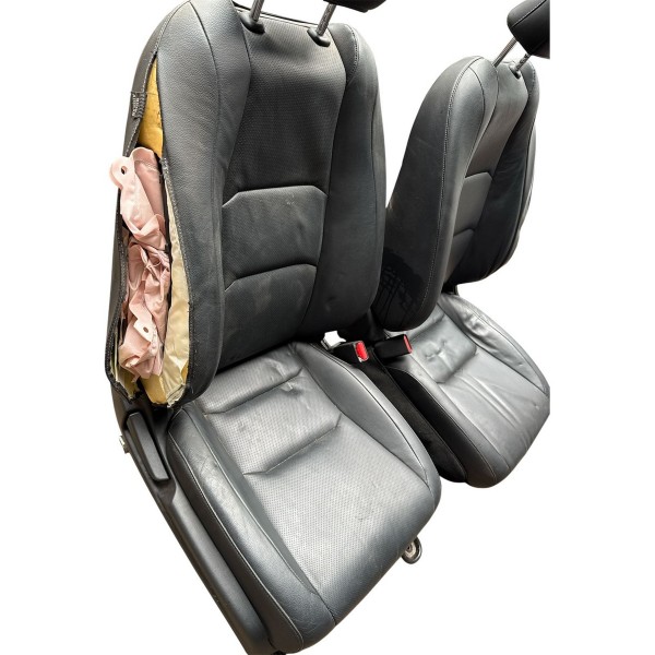 Jogo Banco Couro Honda Hrv 2015 2016 2017 2018/2021 Detalhe Preto