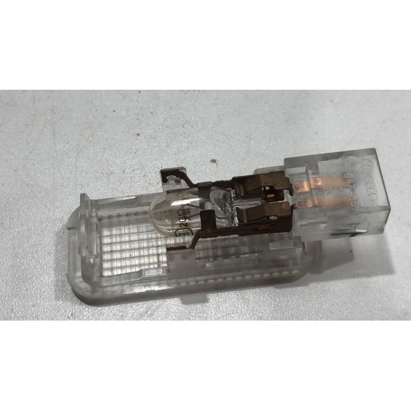 Lanterna Luz Interna Porta Malas Audi A4 1995/1999 4b0947415