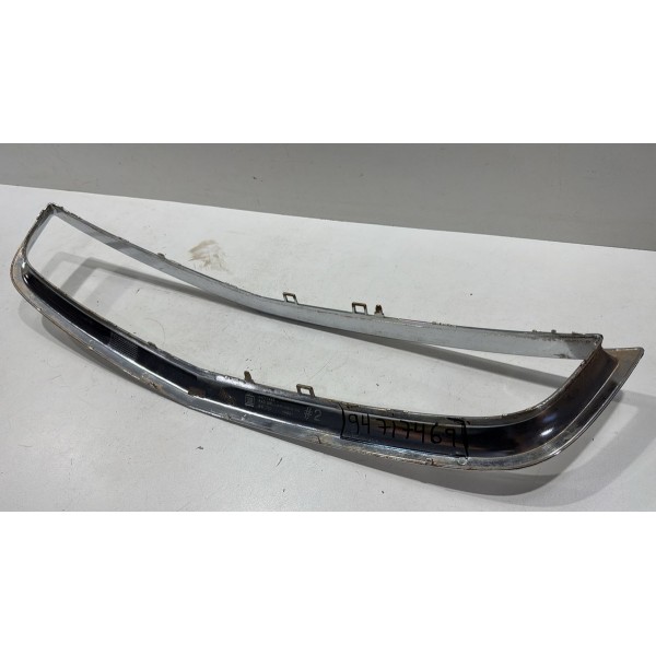 Moldura Inferior Grade Radiador  S10 2012 A 2016 Detalhe Cromado 1