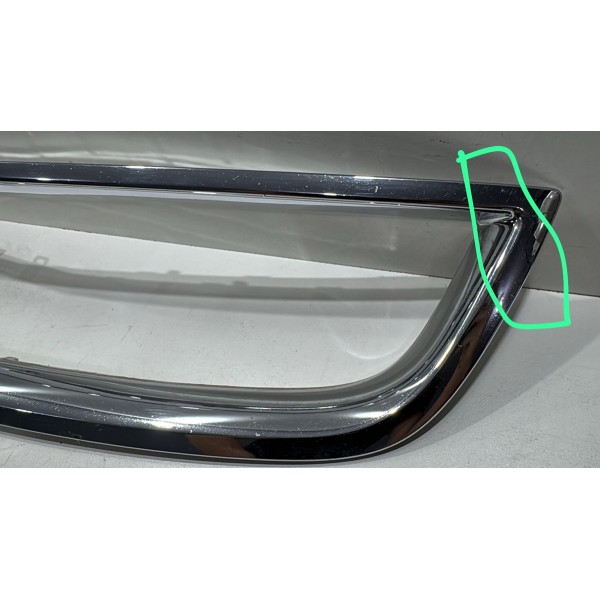 Moldura Inferior Grade Radiador  S10 2012 A 2016 Detalhe Cromado 1