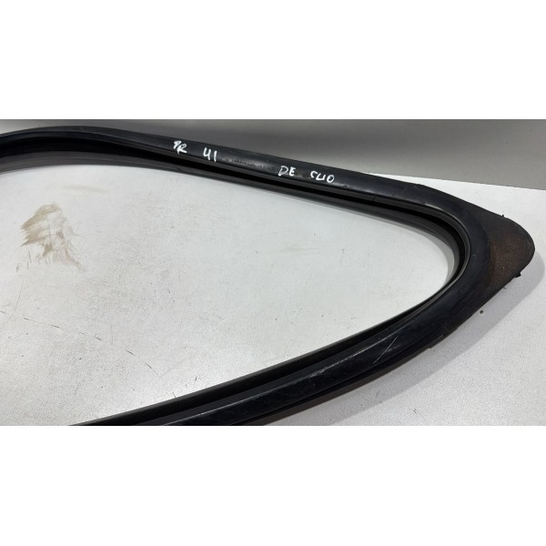 Borracha Canaleta Dianteira Esquerda Renault 4p Clio 2000/12 Preto