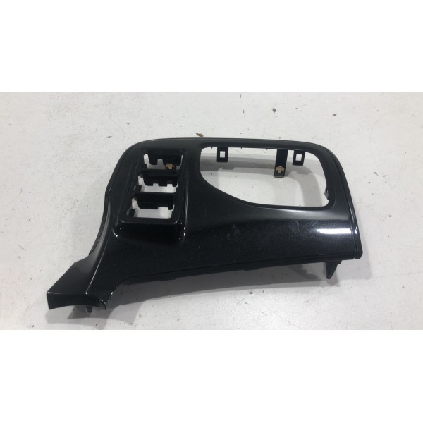 Difusor Ar Esquerdo Mitsubishi Outlander 2016  2019 8030a201