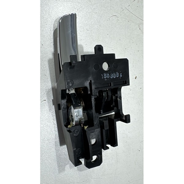 Macaneta Interna Esquerda Outlander 2014 - 2020 Cromada Cromado Dianteira/traseira