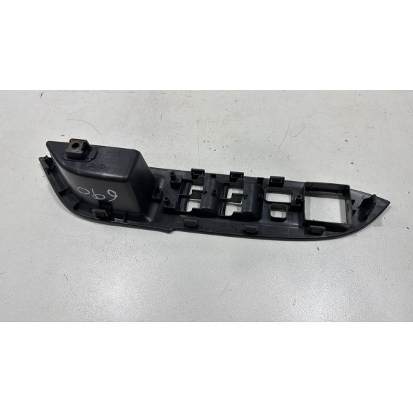 Moldura Comando Vidro Dianteira Esquerda Outlander 2016 2017 Preto