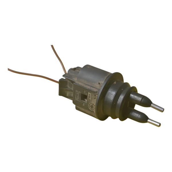 Sensor Nível De Água Parabrisa Audi A4 1995 / 1999 Preto