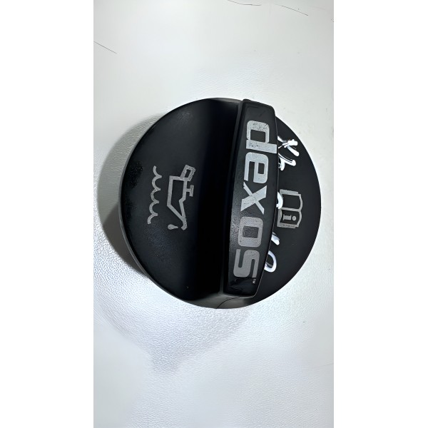 Tampa Oleo Motor Gm Onix Cruze Prisma Spin Cobalt 300461 Preto