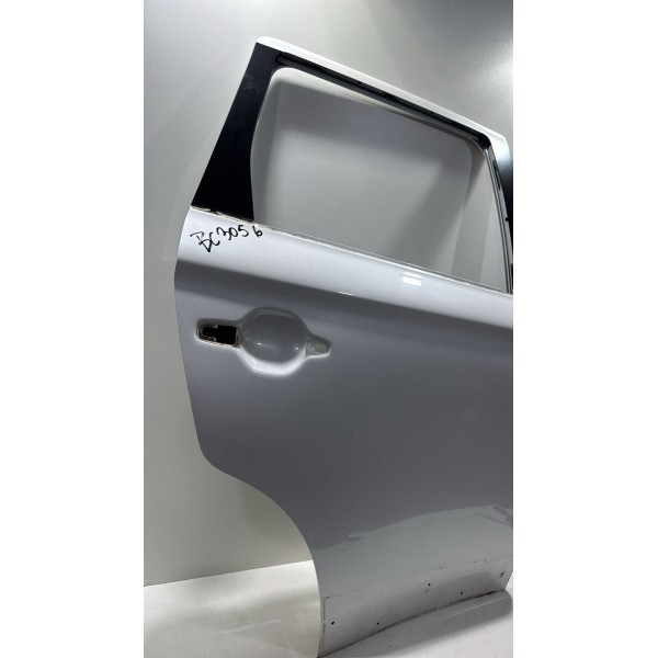 Porta Traseira Direita Mitsubishi Outlander 2016 A 2020 Orig Traseira Direita Branca