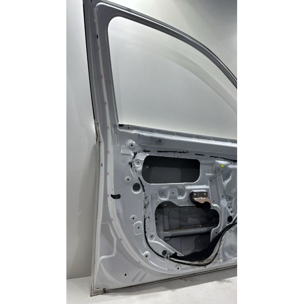Porta Dianteir Esquerd Mitsubishi Outlander 2016/2020 Detalh Dianteira Esquerda Branca