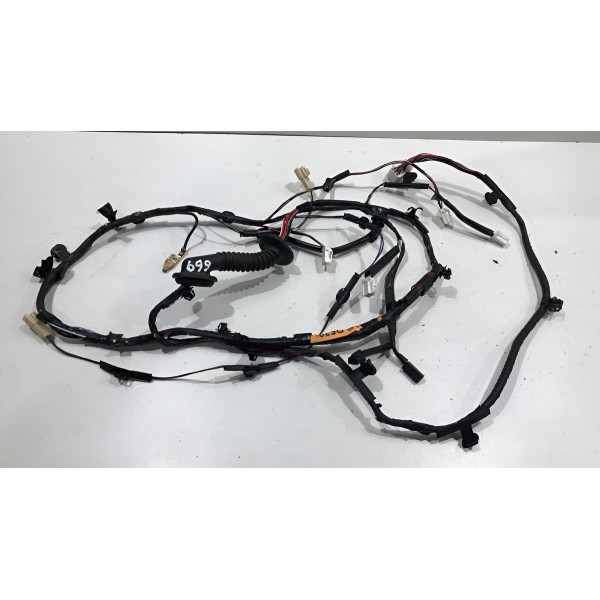 Chicote Tampa Traseira Mitsubishi Outlander 2.0 2016/2019