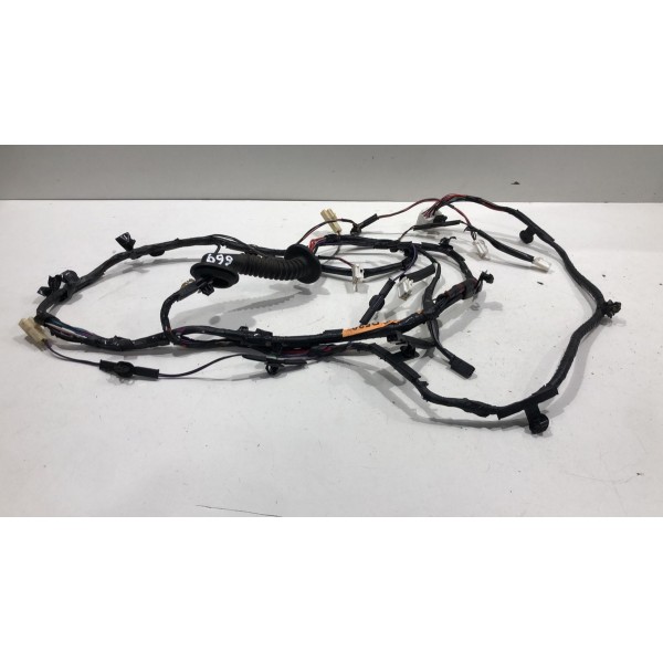 Chicote Tampa Traseira Mitsubishi Outlander 2.0 2016/2019