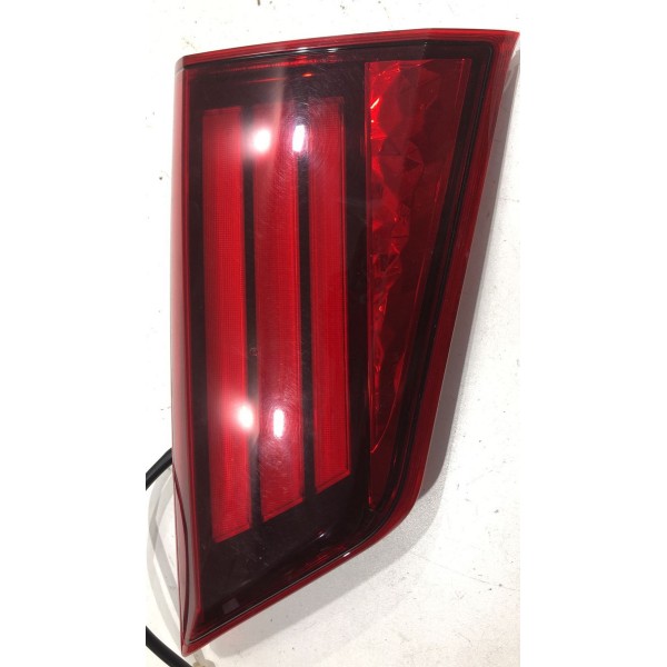 Lanterna Canto Direita Mitsubishi Outlander 2016 2019 Direito/passageiro Vermelho