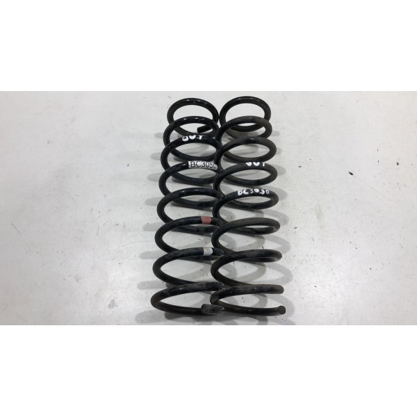 Par Molas Traseiras Mitsubishi Outlander 2016/2019