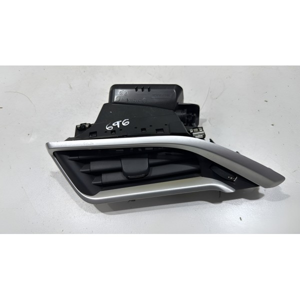 Difusor De Ar Lateral Esquerdo Peugeot 2008 2016 / 2021