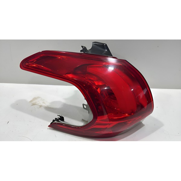 Lanterna Led Esquerda Peugeot 2008 1.6 2021 2022 Vermelha Esquerdo/motorista Vermelho