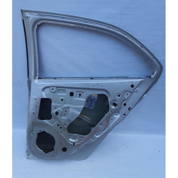 Porta Traseira Direita Chevrolet Onix Prisma 13/19 Detalhe