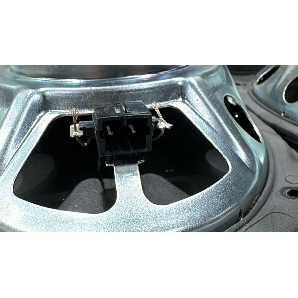 Jogo Alto Falantes Jeep Commander 40w Harman Kardon Preto