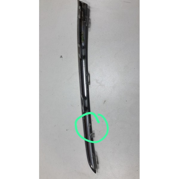 Friso Superior Diant Direito Parachoque Commander 60977496