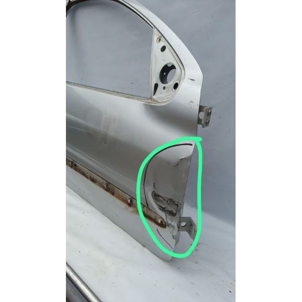 Porta Dianteira Peugeot 206 207 Direito 4 Portas Detalhe.