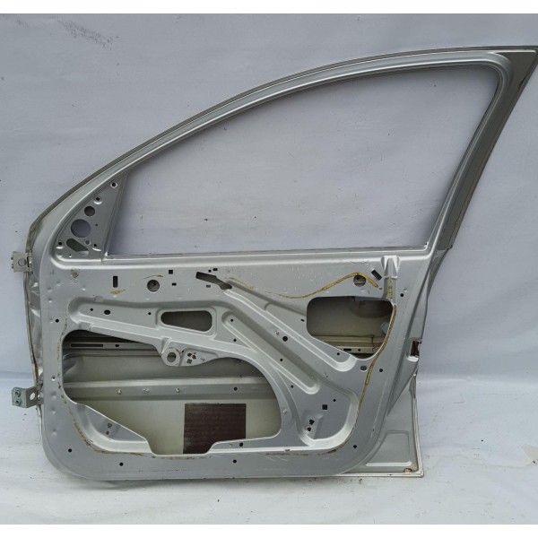 Porta Dianteira Peugeot 206 207 Direito 4 Portas Detalhe.