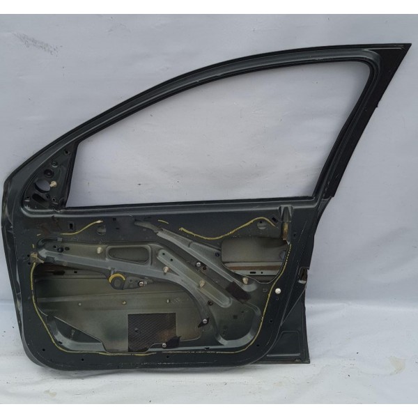 Porta Dianteira Peugeot 206 207 Direito 4 Portas Detalhe