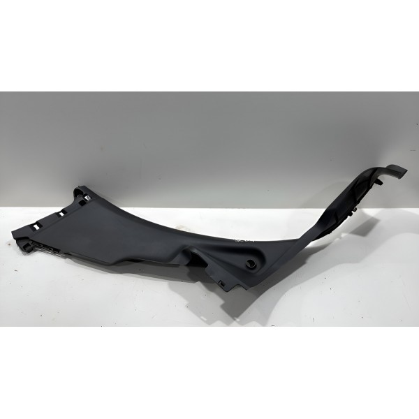 Soleira Porta Traseira Esquerda Peugeot 2008 2016 / 2021 Preto