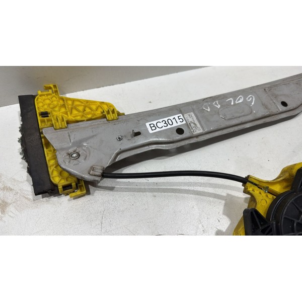 Máquina Vidro Diant Direito Vw Gol G5 G6  09 A 18 5u4837400