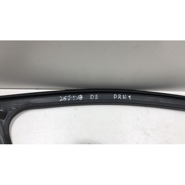 Borracha Canaleta Dianteira Esquerda Peugeot 2008 2016/2021