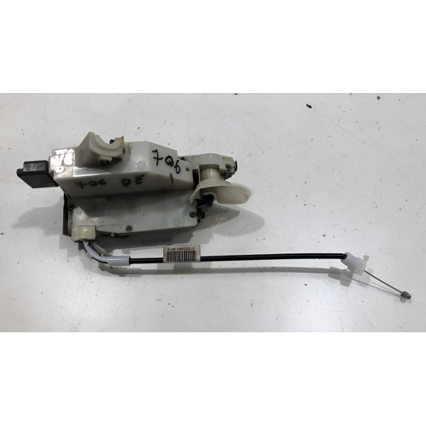 Fechadura Porta Dianteira Esquerda Peugeot 2008 981020958000