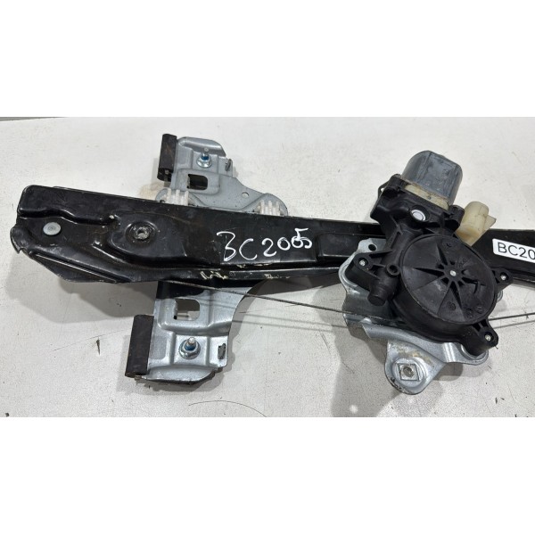 Máquina Vidro Dianteiro Direito Gm Cobalt Onix 2013 / 2015