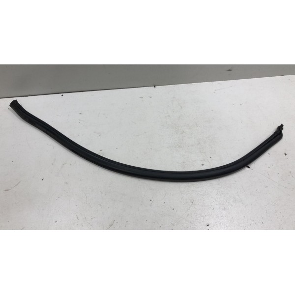 Borracha Entre Portas Traseira Esquerda Peugeot 2008 2020 21