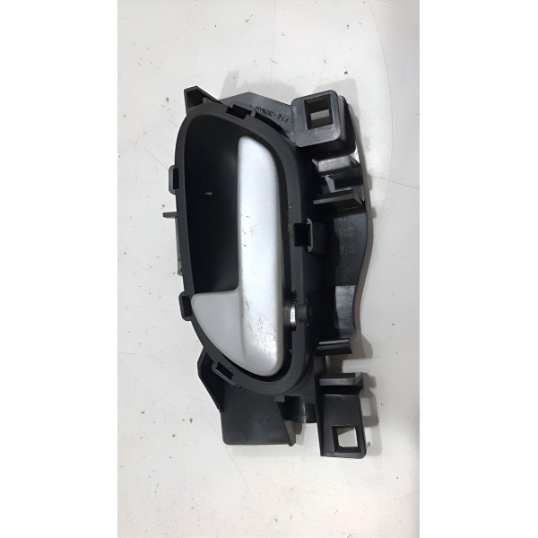 Maçaneta Interna Lado Esquerdo Peugeot 2008 2020 A 2021 Cinza Dianteira