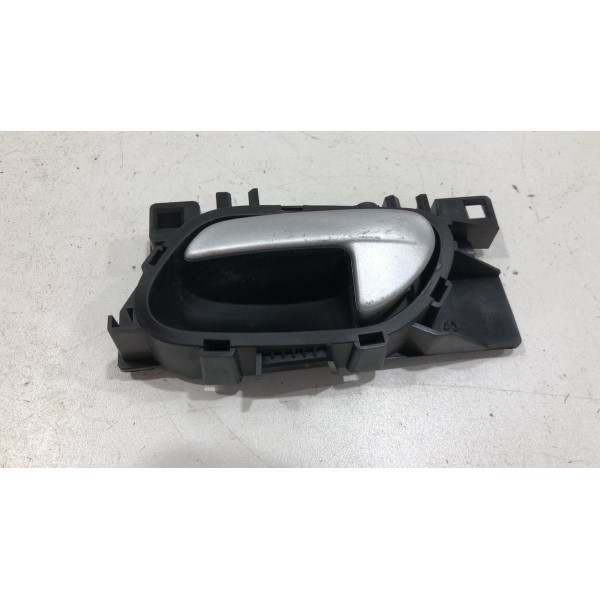 Maçaneta Interna Lado Esquerdo Peugeot 2008 2020 A 2021 Cinza Dianteira