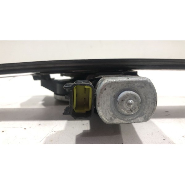 Máquina  Vidro Fiorino Elétrica Lado Esquerdo 2018 A 2020