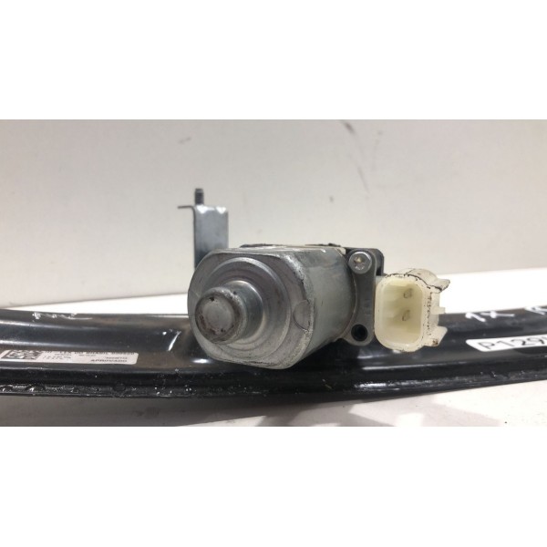 Máquina Vidro Dianteiro Direito Fiat Argo 2017 2024