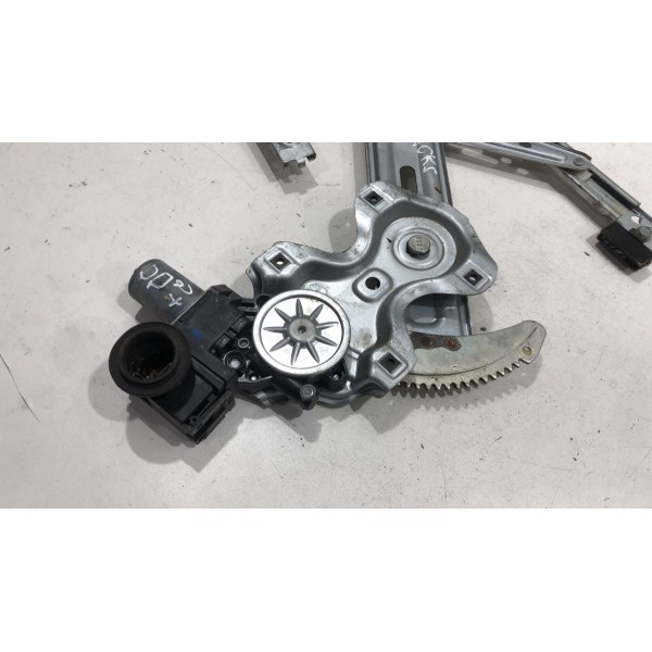 Maquina Vidro Dianteiro Direito Kicks 2016 A 2024