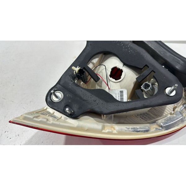 Lanterna Traseira Esquerda Ford Fusion 2010 2011 2012 Esquerdo/motorista Vermelha