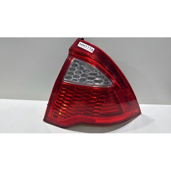 Lanterna Direita Ford Fusion 2010 2011 2012 Direito/passageiro Vermelha