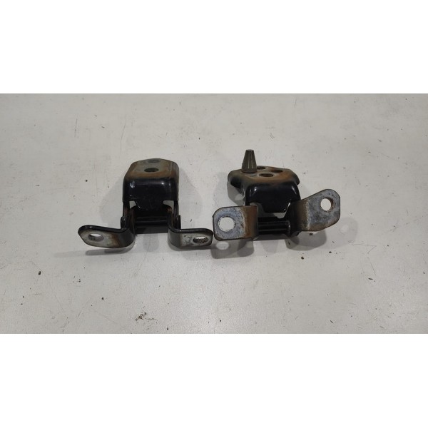 Dobradiça Porta Dianteira Direita Peugeot 2008 2017/2021