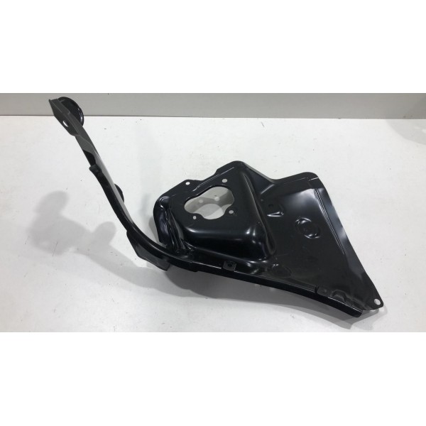 Alojamento Esquerdo Lanterna Tras Corolla 17 Á 19 610640d140 - Esquerdo/motorista - Direita