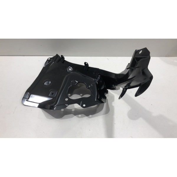 Alojamento Esquerdo Lanterna Tras Corolla 17 Á 19 610640d140 - Esquerdo/motorista - Direita