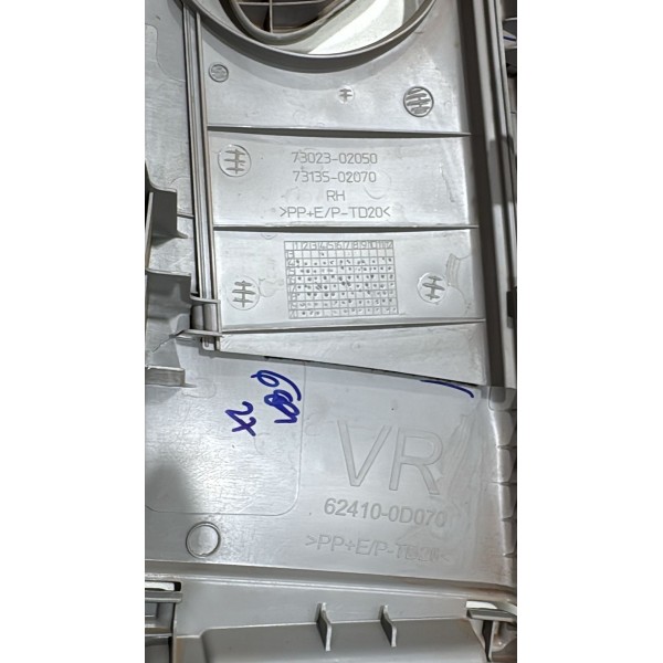 Acabamento Coluna Direita Toyota Yaris 2023 Á 2024 Cinza