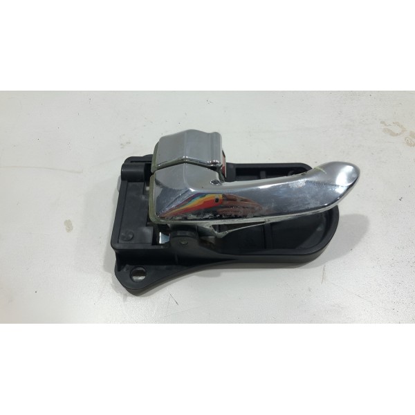 Maçaneta Interna Dianteira Esquerda Hyundai Azera 2007/2011 - Cromada - Traseira