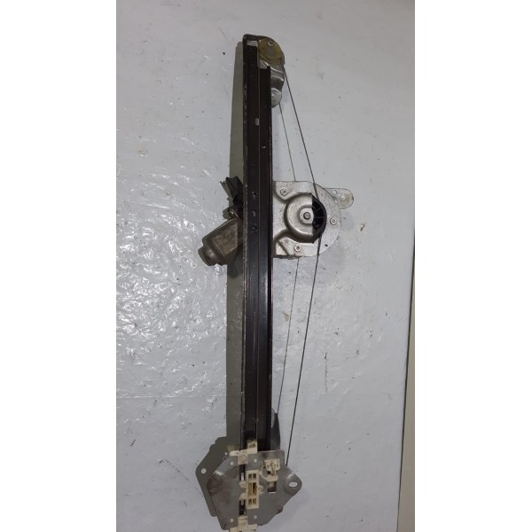 Máquina Vidro Dianteira Esquerda Duster Oroch Sandero 07/13