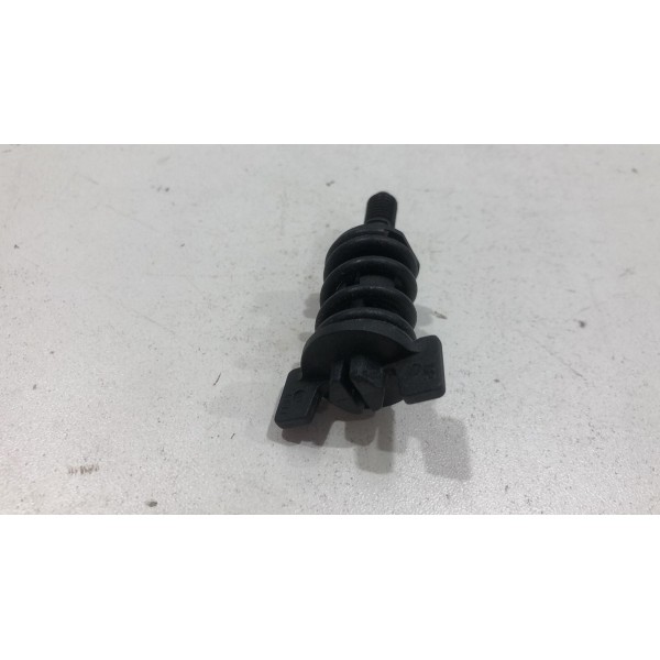 Parafuso Fixação Lanterna Traseira Vw Nivus 2023 5u6945300