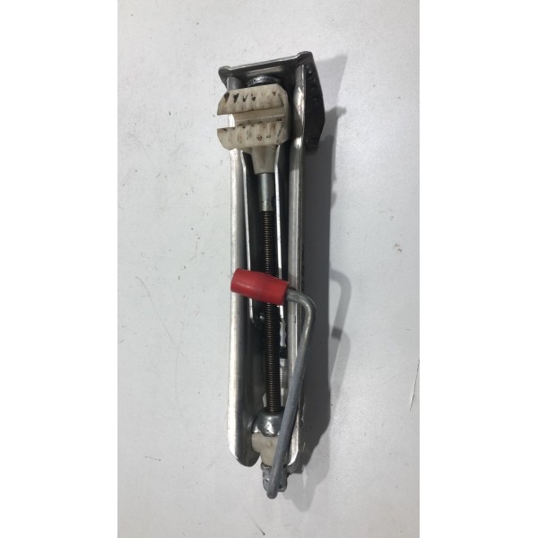 Macaco Joelho Audi A4 1995 Á 1999 8d0011131d