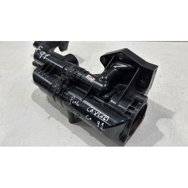 Carcaça Flange Válvula Termostática Kia Cadenza Detalhe