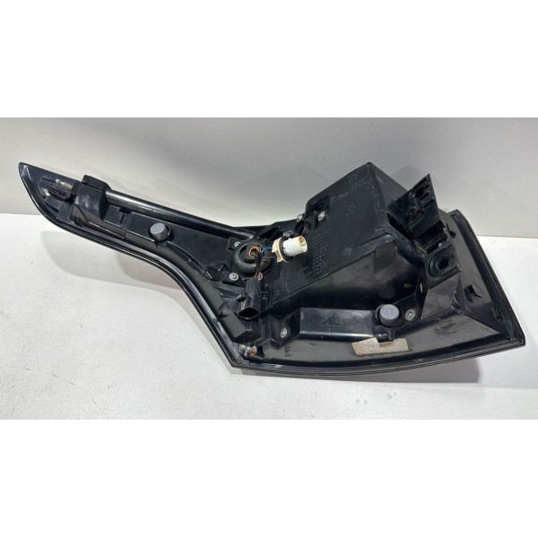 Lanterna Direito Range Rover Sport 2014 2015 2016 2017 2018 Direito/passageiro Vermelha