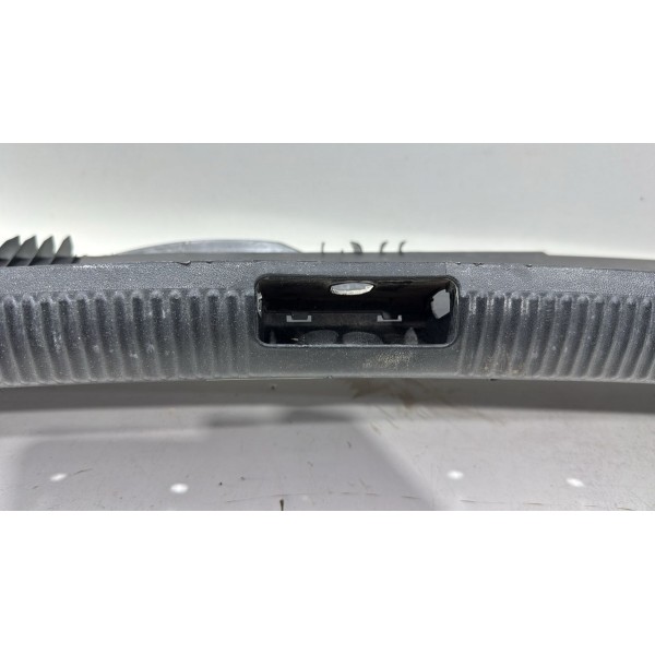 Acabamento Soleira Porta Malas Audi A4 1998 8d5863485b