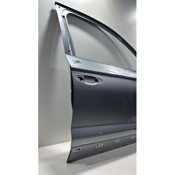 Porta Dianteira Direita Taos Usada Original  Detalhes Cinza Dianteira Dianteiro