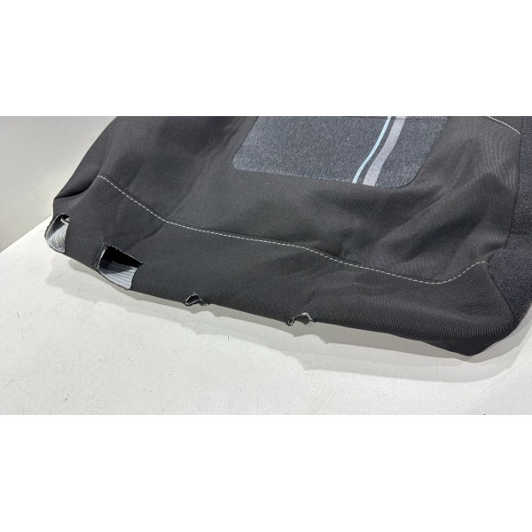 Capa Banco Traseiro Encosto Esquerdo  Tracker 2021 Tecido Cinza